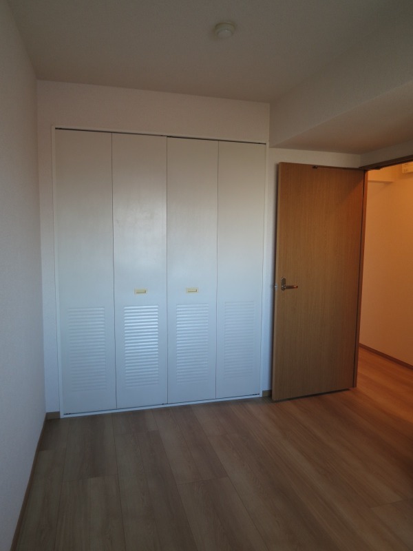 サンシャインヒルズ 収納