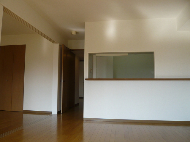 ドルフ南本宿Ⅱ 居間