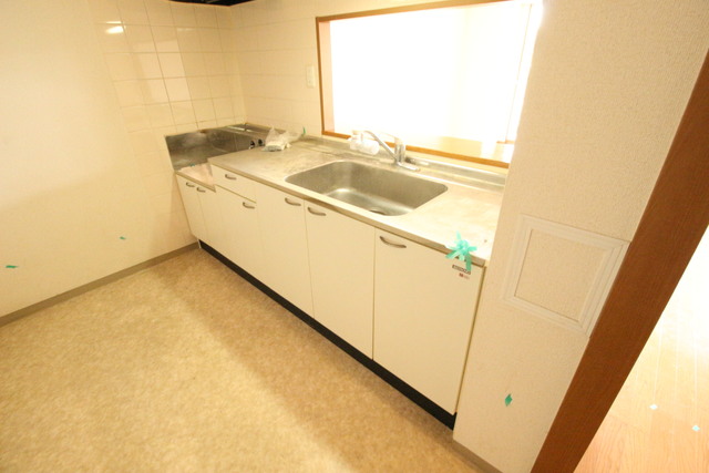 ディアパーク杉田南 キッチン