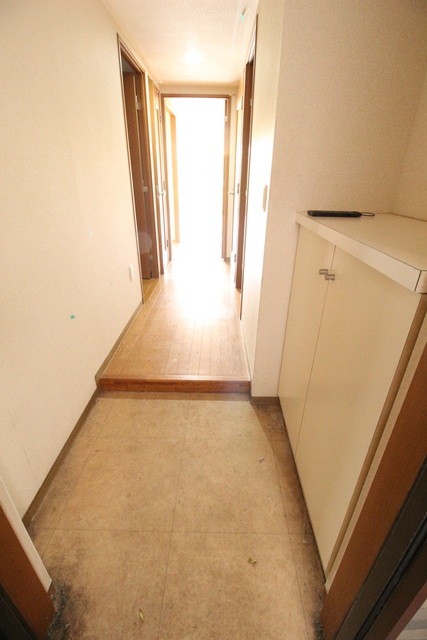 ディアパーク杉田南 玄関