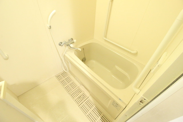 ディアパーク杉田南 風呂