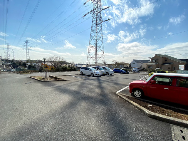 グリーンヒルソウブ 駐車場