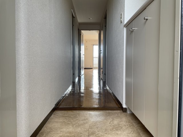 グリーンヒルソウブ 玄関