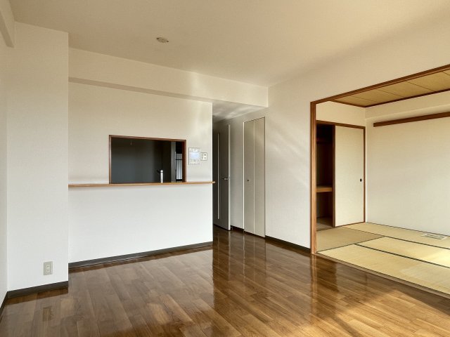 グリーンヒルソウブ 居間