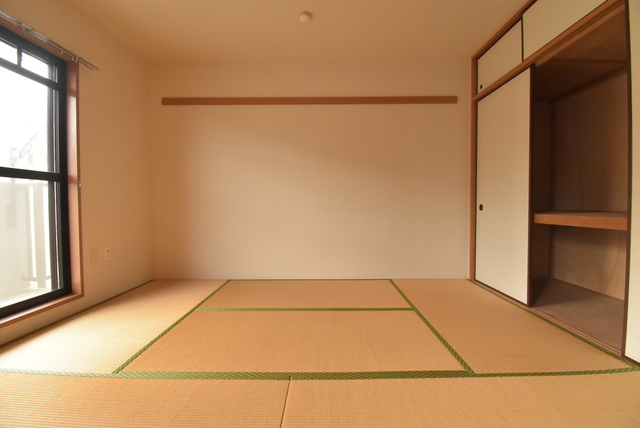 レジデンス山手台 駐車場