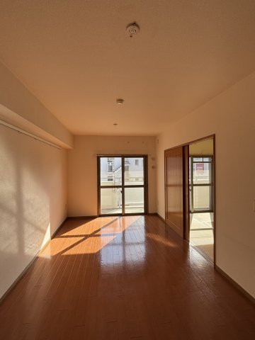 ハイランド磯子Ⅰ 居間