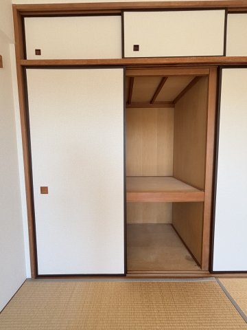 ディアパーク杉田南 収納