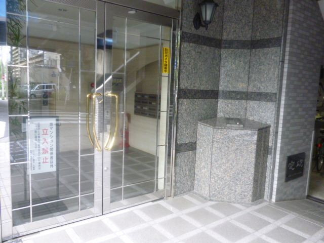 シンベルク横濱 エントランス