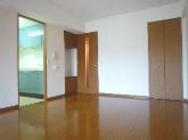 エレガント日吉 居間