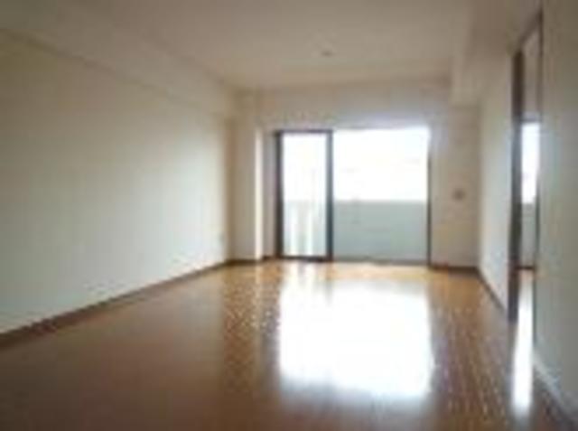 エレガント日吉 居間