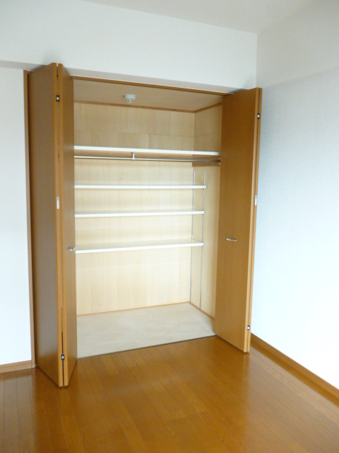 エレガント日吉 収納