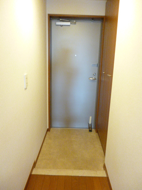 エレガント日吉 玄関