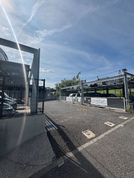 ディアパーク杉田南 駐車場