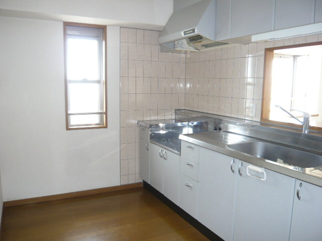 ヒルクレスト湘南 キッチン