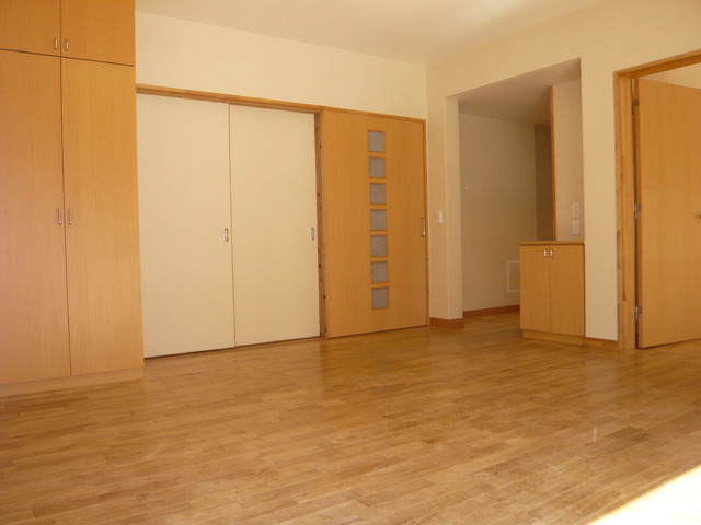 初音マンション 居間