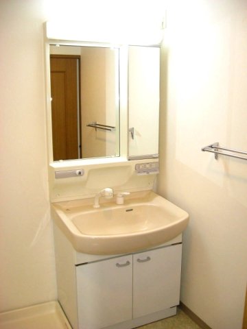 ヴィーニュ二俣川 洗面