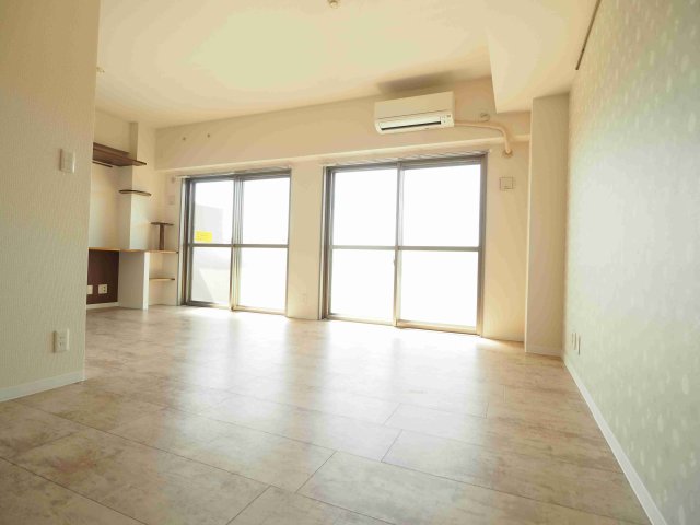 メゾンピア2 居間