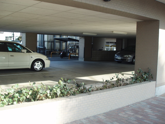 メゾンピア2 駐車場