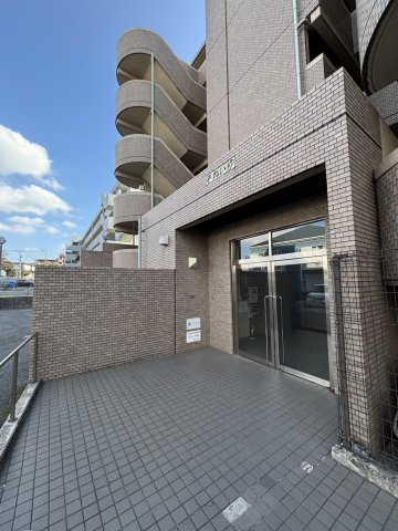 それいゆ 泉 エントランス