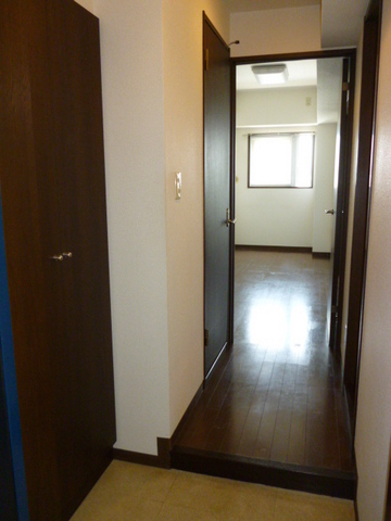 ハーモニーマンション根岸 玄関