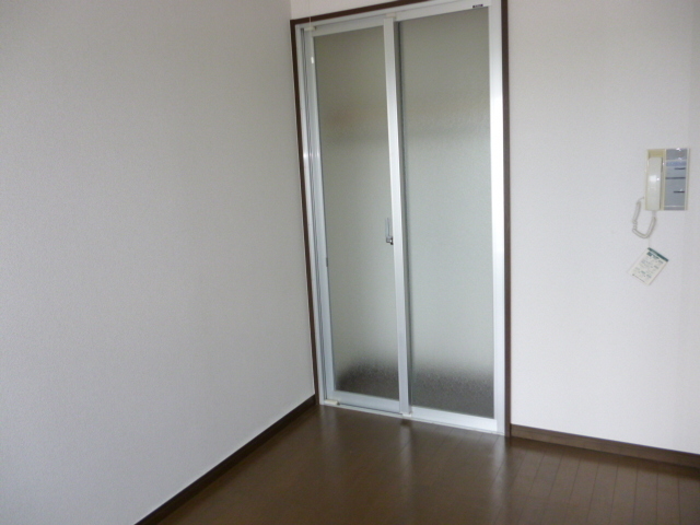 ハーモニーマンション根岸 居間