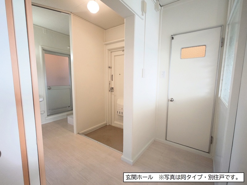 上郷台3号棟 玄関