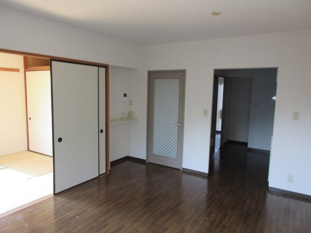 りぶいんしらゆり光 居間