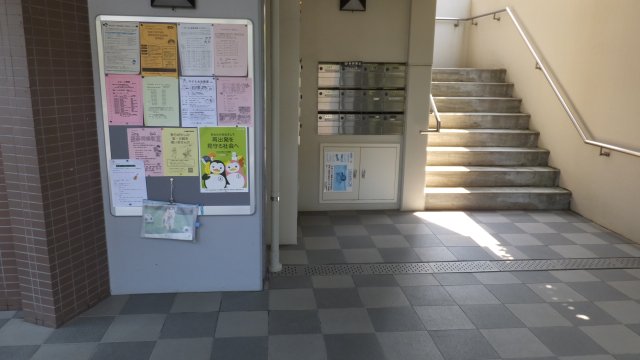 りぶいんしらゆり光 エントランス