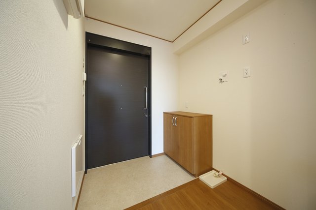 サービス付き高齢者向け住宅フレイグラントオリーブナナ 玄関