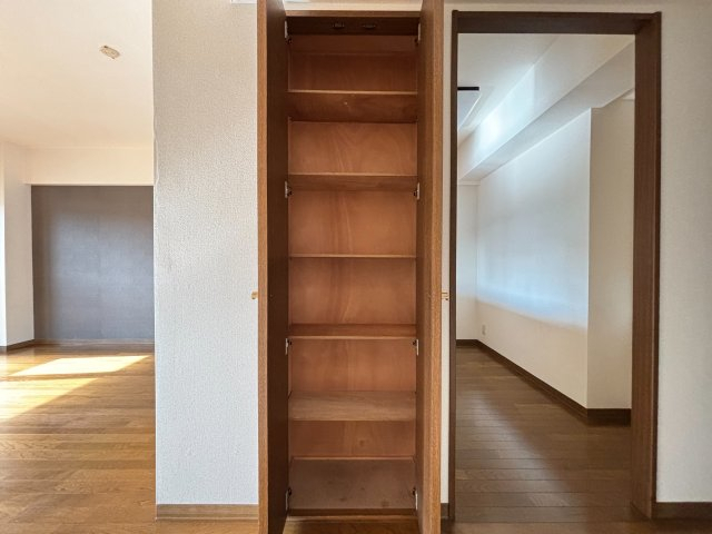 ラポール菅田 収納