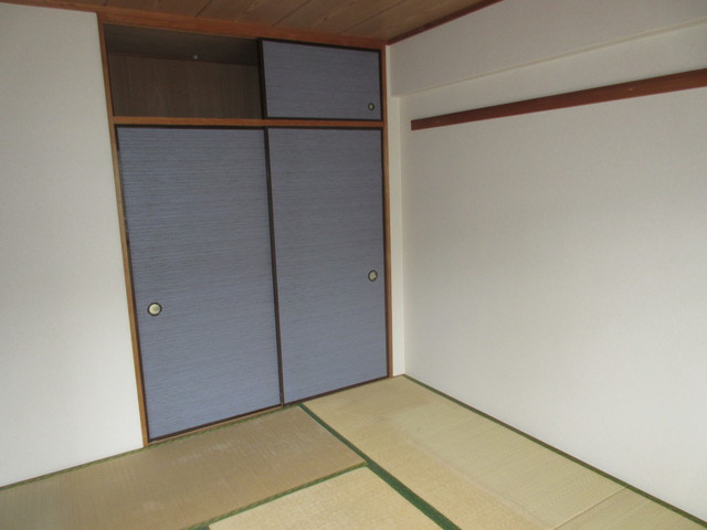 アリスガーデン城郷 居間