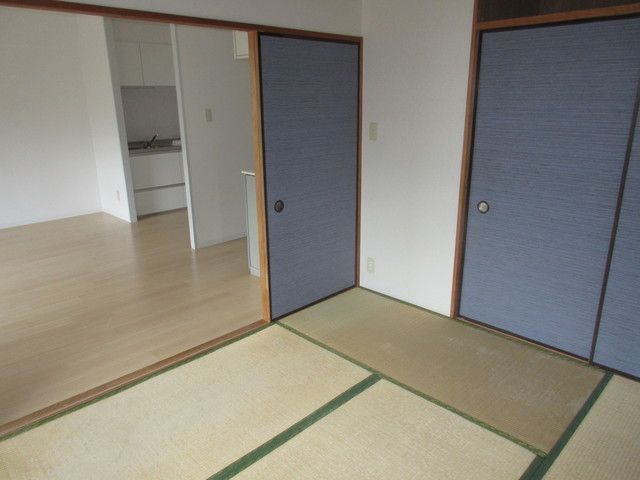 アリスガーデン城郷 居間