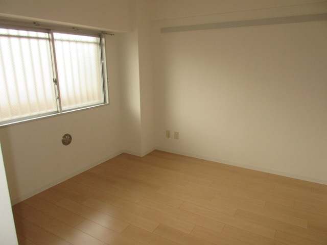 アリスガーデン城郷 居間