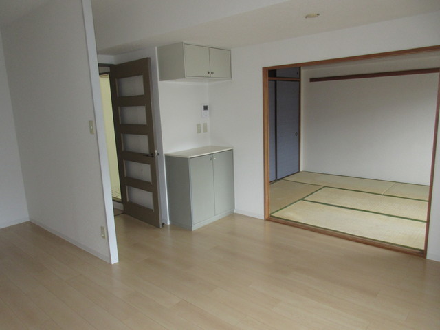 アリスガーデン城郷 居間