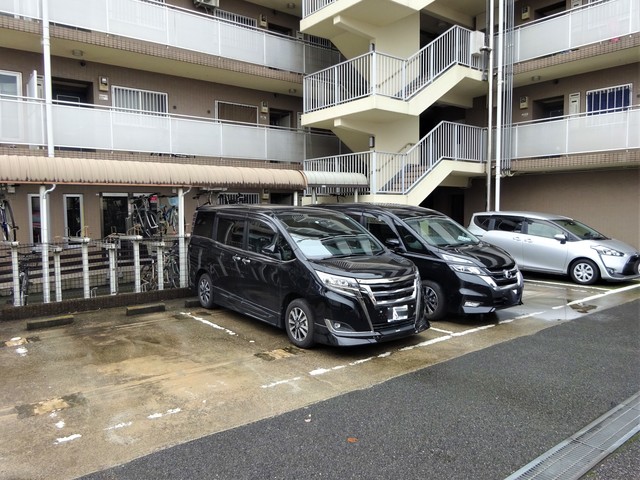 メゾンピア3 駐車場