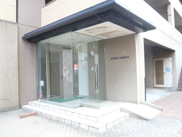 アーヴァイン山太 エントランス