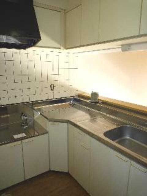 アーヴァイン山太 キッチン