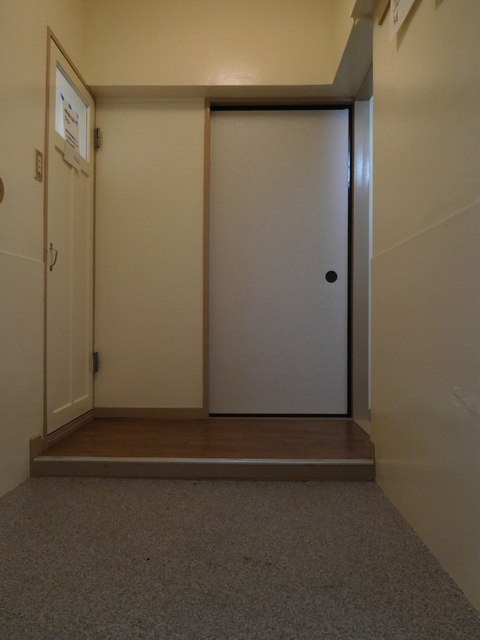 伊勢原第1 玄関