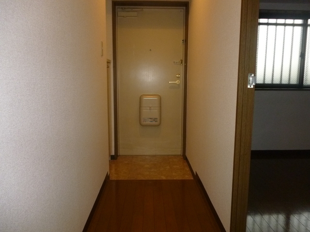 ミスミコーチ 玄関