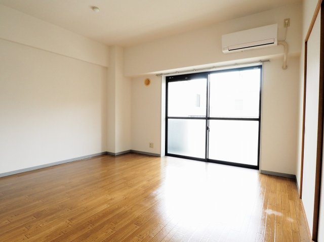 ボナール美徳 居間