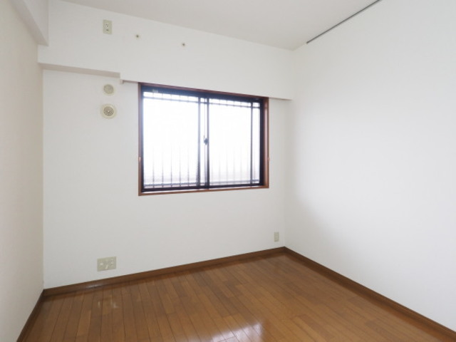 ぺア　ガーデン　生田 居間