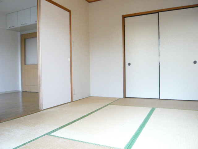 パークヒルズ三部 収納