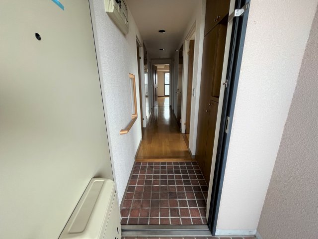 クライン　デァ・ベルク　Ⅱ 玄関