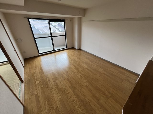 クライン　デァ・ベルク　Ⅱ 居間