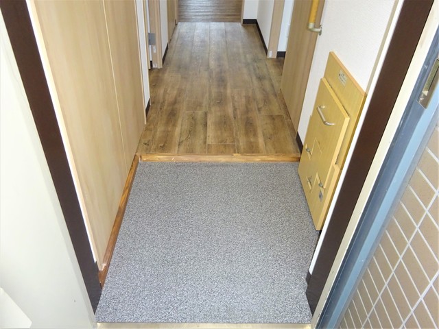 メゾンピア3 玄関