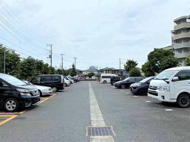 千年新町3号館 駐車場