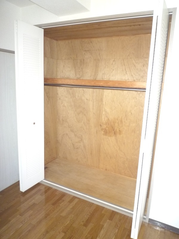 ブリッジ壱番館 収納