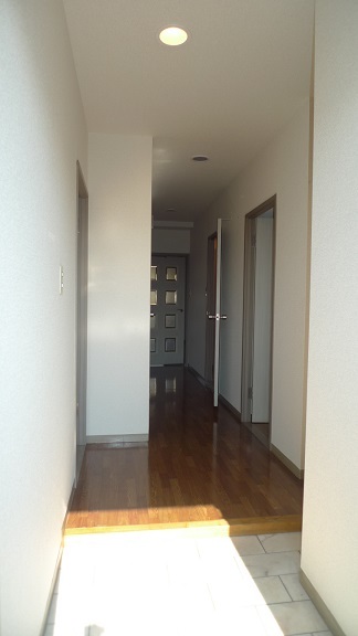 ブリッジ壱番館 玄関