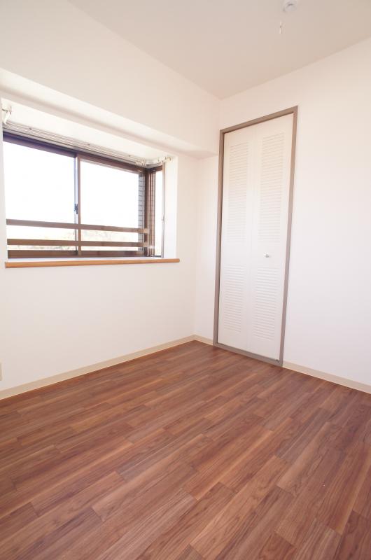 ブリッジ壱番館 居間