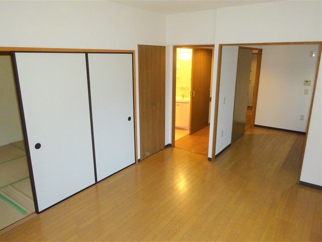 宿河原東2番館 居間